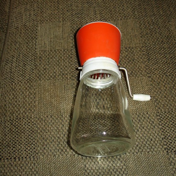 Federal Housewares Kitchen Vintage Glass Nut Spice Grinder Hand Turn Nut Grinder Spice